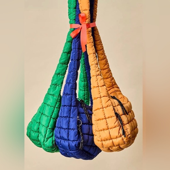 Free People Quilted Carryall sling bag. NWT. Kelly green - Picture 5 of 6